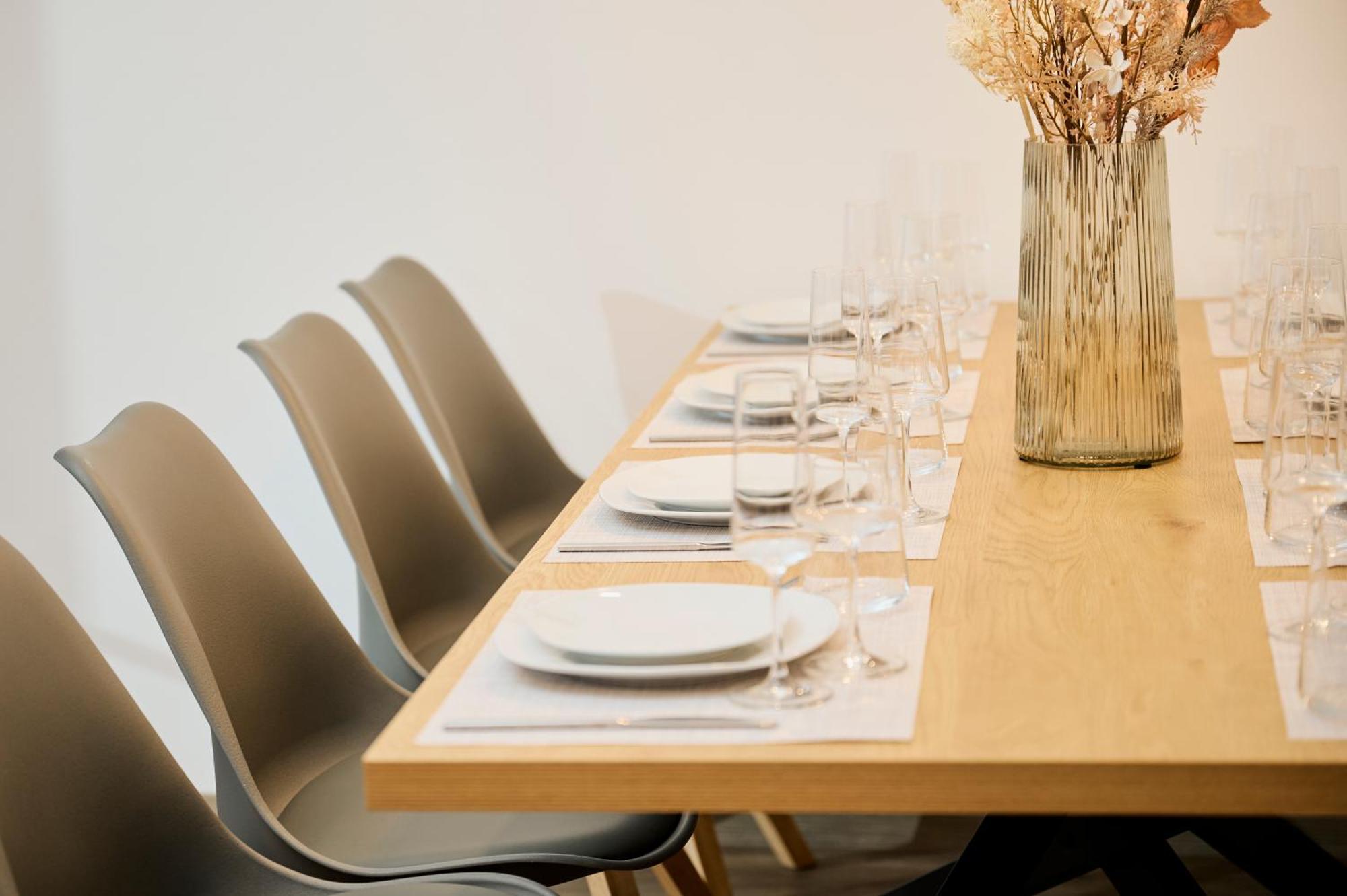 Apartment Moderne Mit Highspeed-wlan Und Gratis-tiefgarage Ihr Perfekter Rueckzugsort Nahe Dem Zentrum Und Der Therme I Barrierearm *