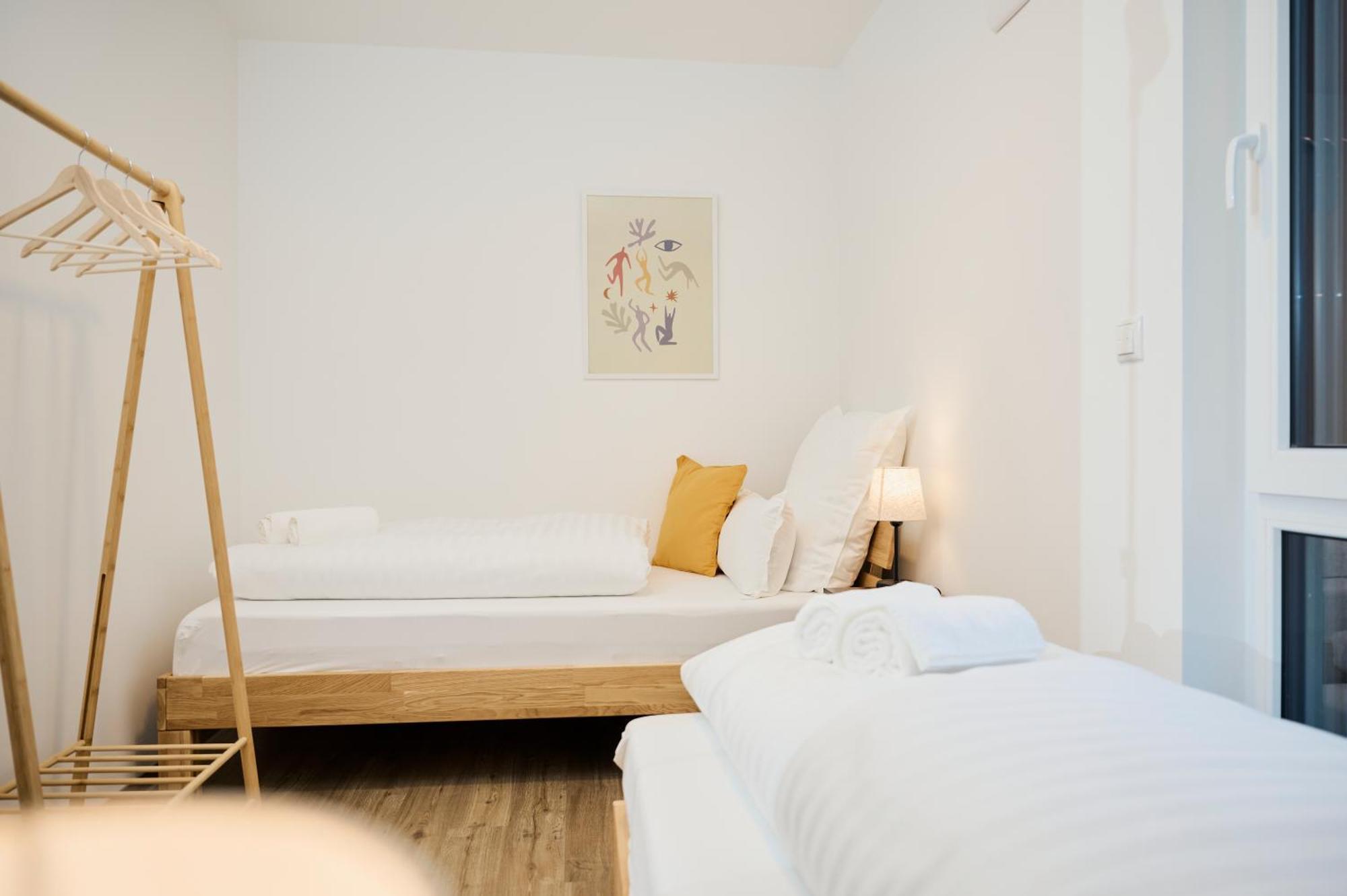 Moderne Mit Highspeed-wlan Und Gratis-tiefgarage Ihr Perfekter Rueckzugsort Nahe Dem Zentrum Und Der Therme I Barrierearm Apartment
