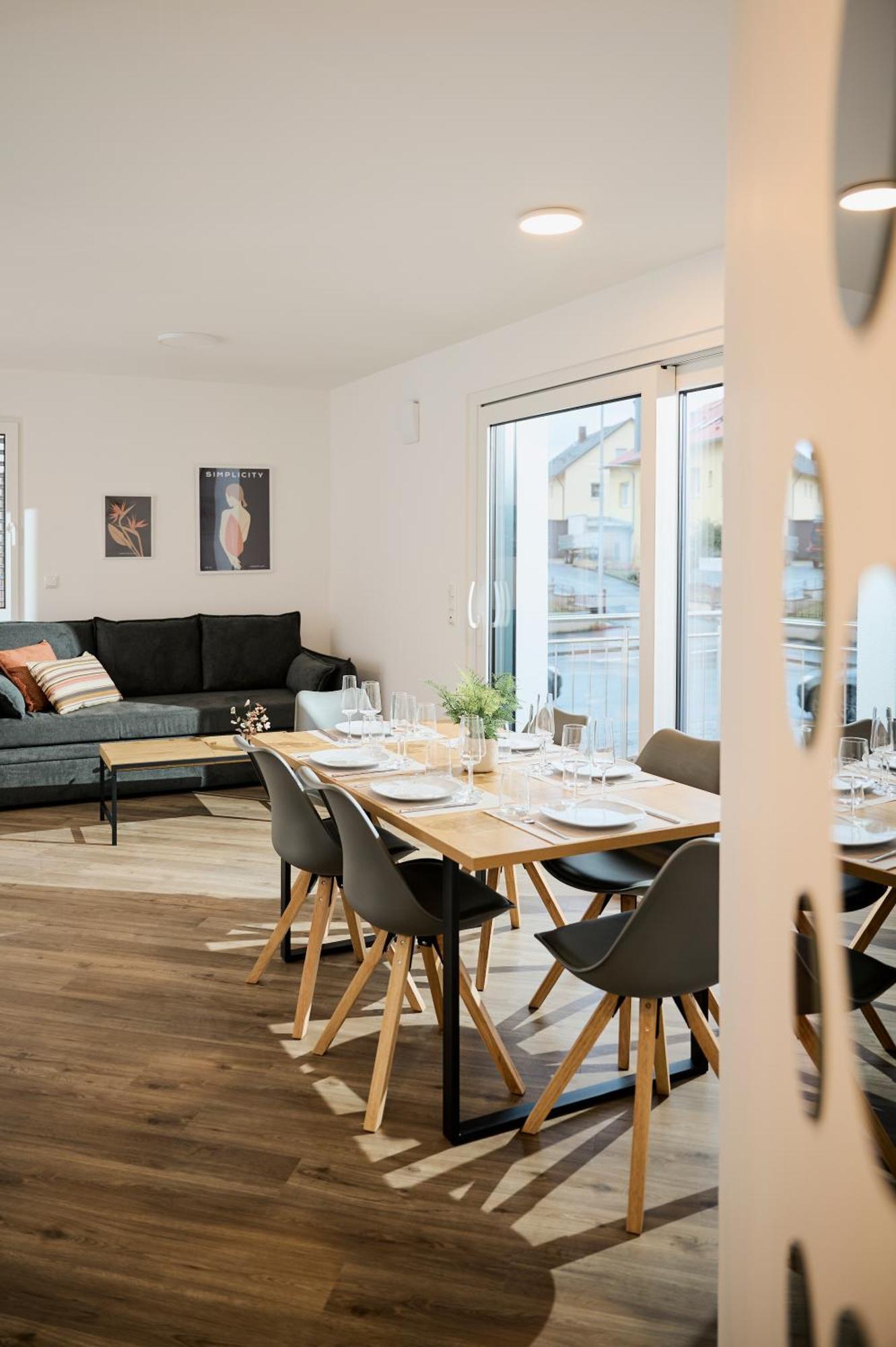 Moderne Mit Highspeed-wlan Und Gratis-tiefgarage Ihr Perfekter Rueckzugsort Nahe Dem Zentrum Und Der Therme I Barrierearm Apartment
